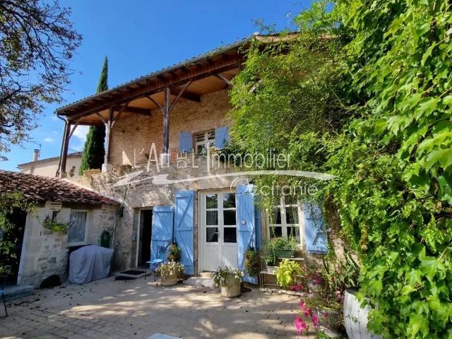 Maison 15 pièces 435 m²