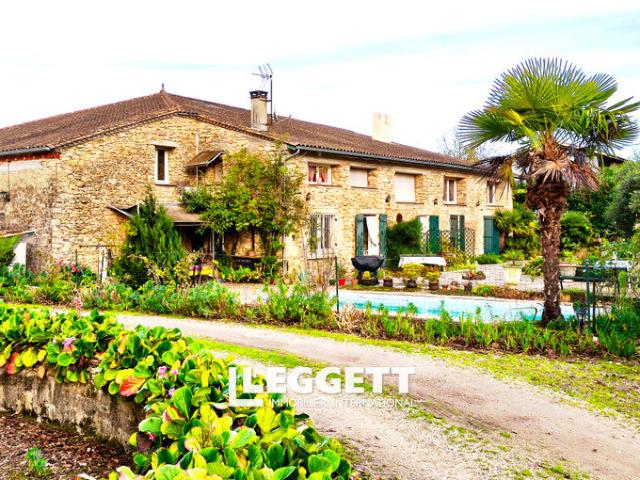 Maison 15 pièces 435 m²