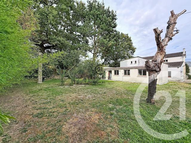 Maison 15 pièces 436 m²
