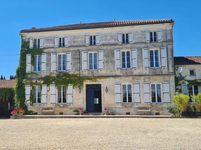 Maison 15 pièces 554 m²