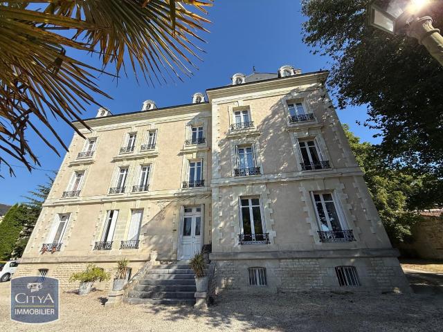 Maison 15 pièces 558 m²