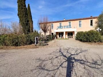 Maison 15 pièces 560 m²