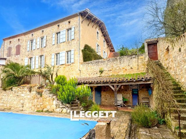 Maison 15 pièces 570 m²