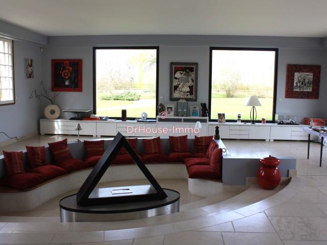 Maison 15 pièces 570 m²