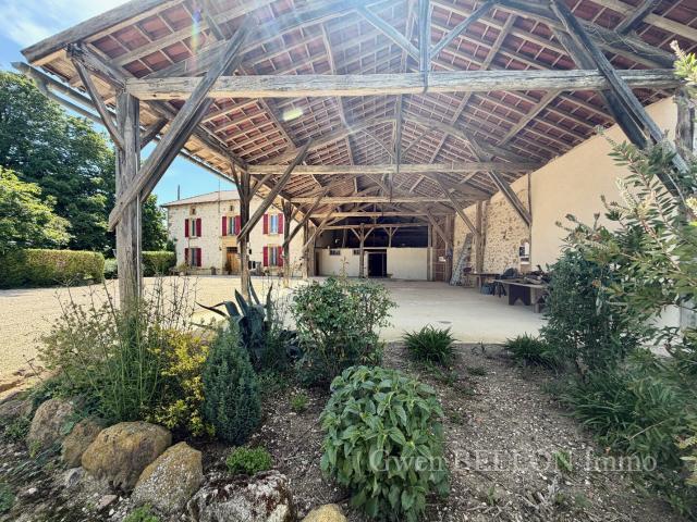 Maison 15 pièces 585 m²