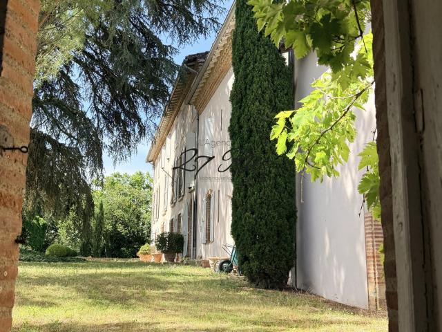 Maison 15 pièces 500 m²