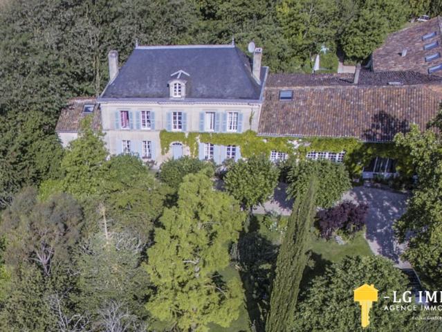 Maison 15 pièces 615 m²