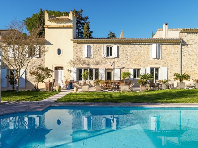 Maison 15 pièces 861 m²