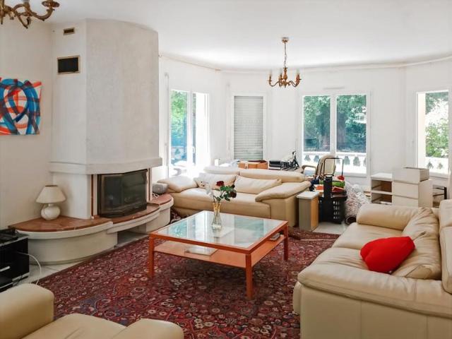 Maison 168 m² et une propriété de 40 m² à vendre à Héricy