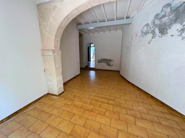 Maison 160 m2 avec cour quartier hauture 160m² Arles