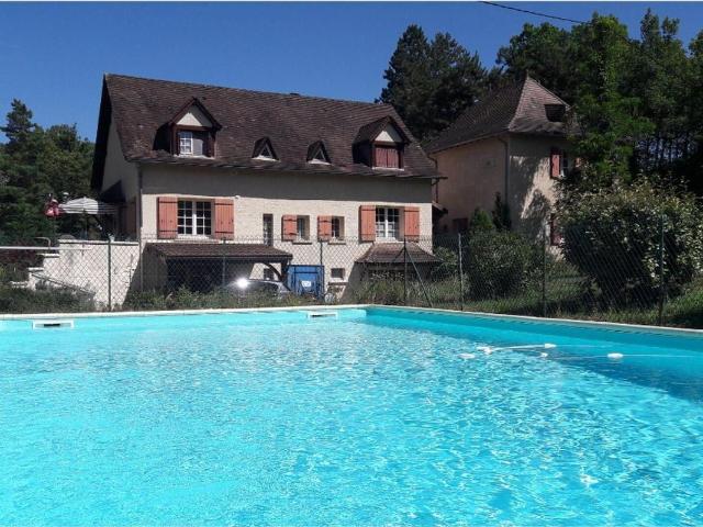 Maison 16 pièces 190 m²