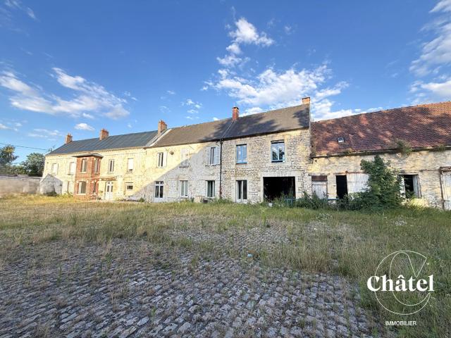 Maison 16 pièces 1 000 m²