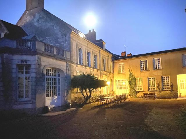 Maison 16 pièces 1 100 m²