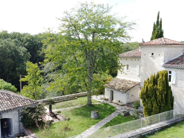 Maison 16 pièces 250 m²