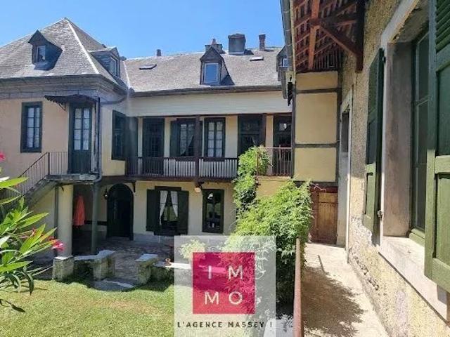 Maison 16 pièces 298 m²