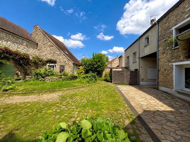 Maison 14 pièces 600 m²