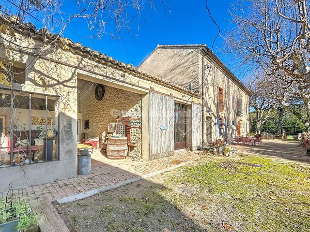 Maison 16 pièces 445 m²