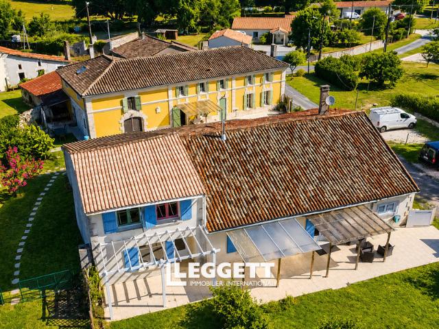 Maison 16 pièces 364 m²