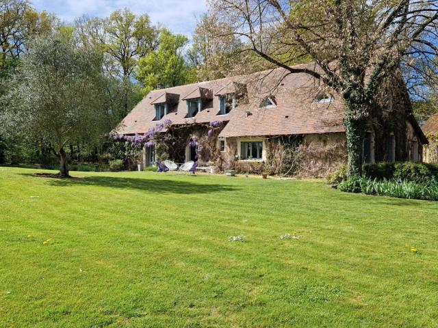 Maison 16 pièces 383 m²