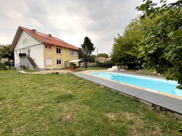 Maison 16 pièces 380 m²