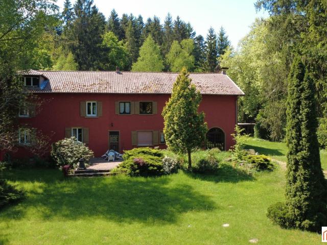 Maison 16 pièces 382 m²