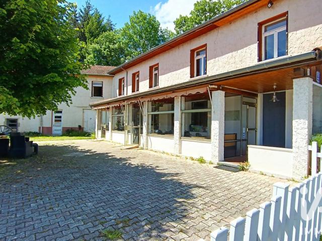 Maison 16 pièces 390 m²