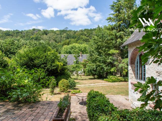 Maison 16 pièces 390 m²