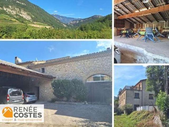 Maison 16 pièces 391 m²