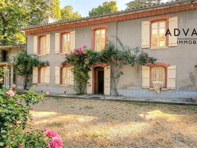 Maison 16 pièces 396 m²