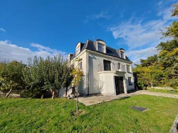 Maison 16 pièces 300 m²