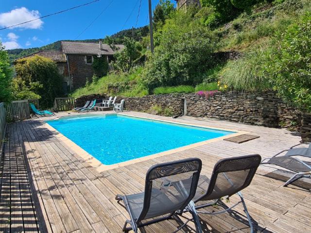 Maison 16 pièces 300 m²
