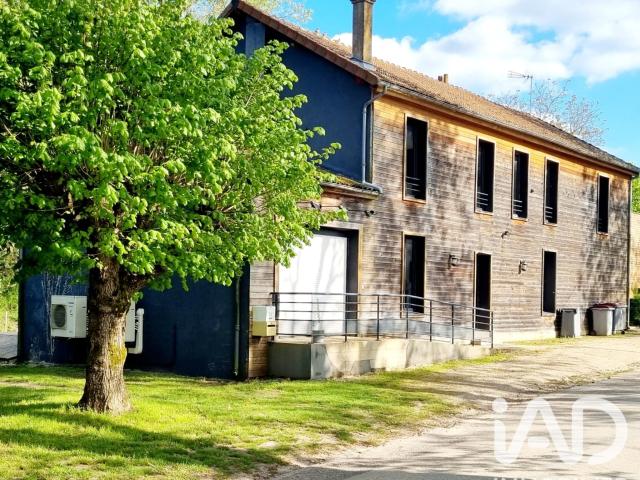 Maison 16 pièces 300 m²