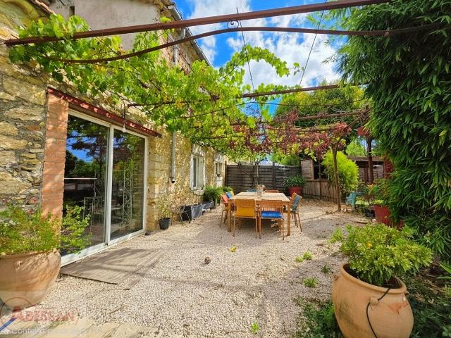 Maison 16 pièces 457 m²