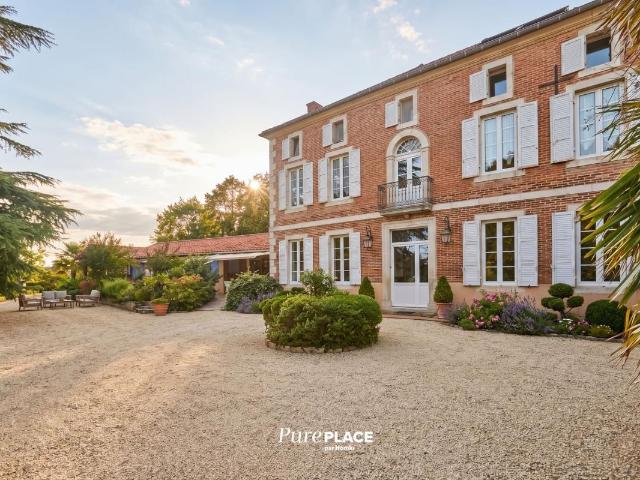 Maison 16 pièces 458 m²