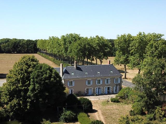 Maison 16 pièces 470 m²