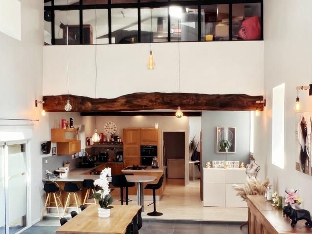 Maison 16 pièces 435 m²