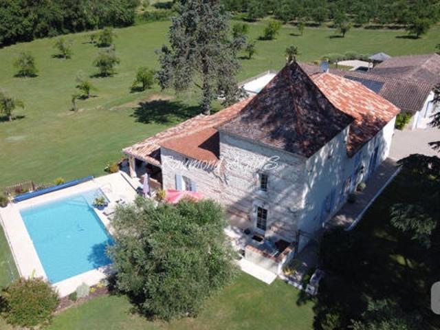 Maison 16 pièces 515 m²
