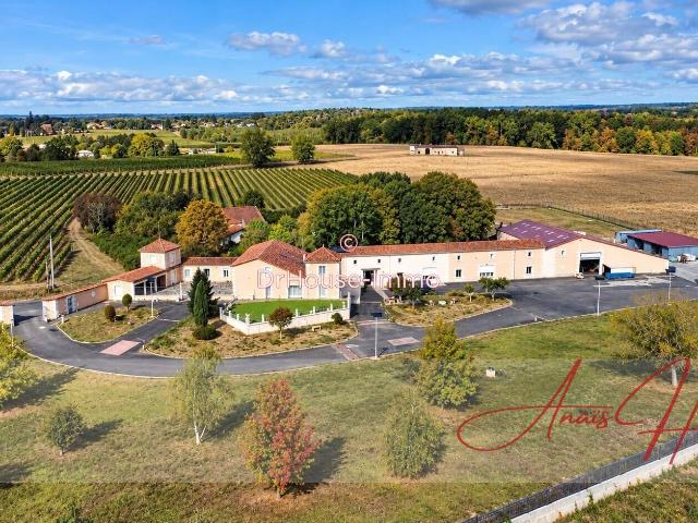 Maison 16 pièces 520 m²