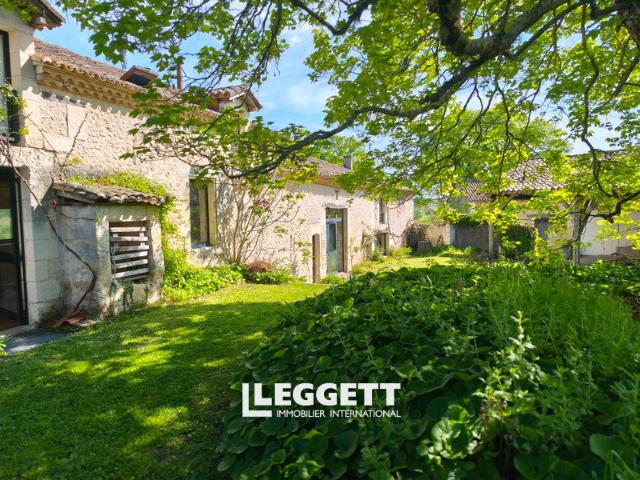 Maison 16 pièces 660 m²