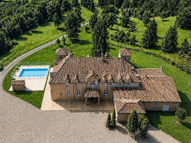 Maison 16 pièces 600 m²