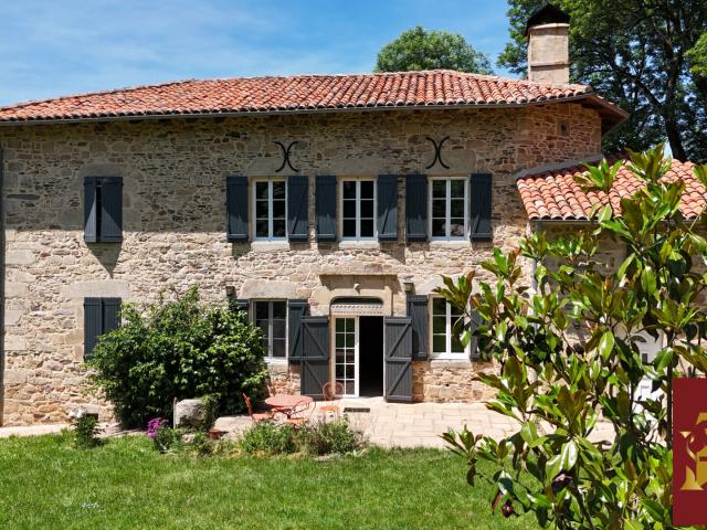 Maison 16 pièces 600 m²