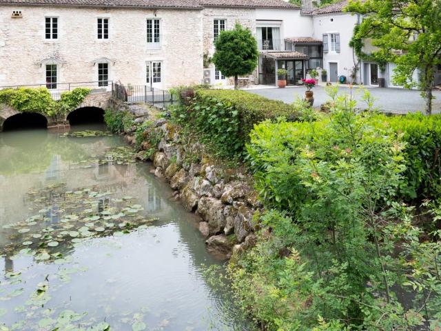 Maison 16 pièces 750 m²