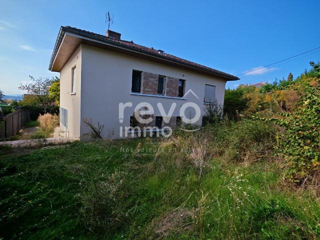Maison 176m² Terrain 728m² 171m² Genay