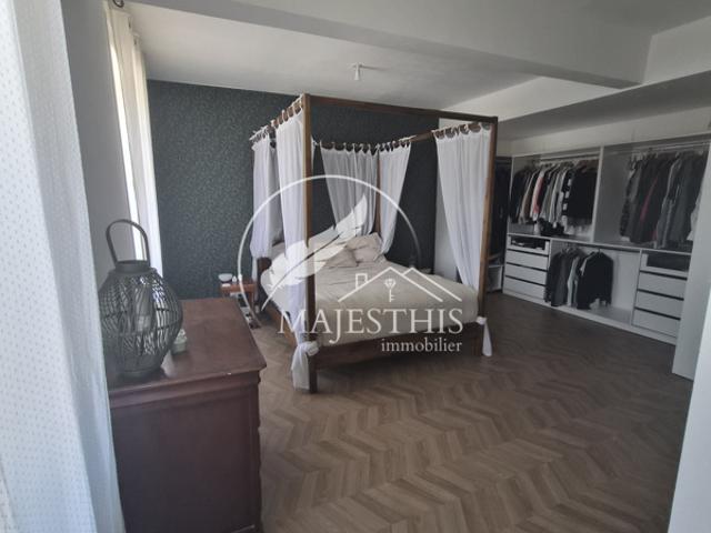 MAISON 178M2 3 CHAMBRES A ST GENES DE BLAYE