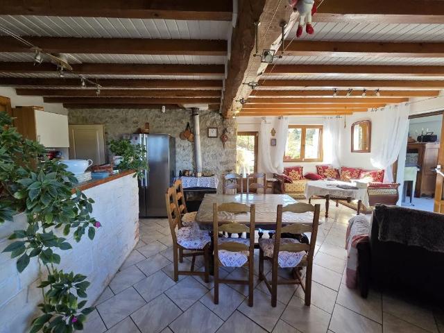 Maison 170m² + garage sur 1619m² terrain