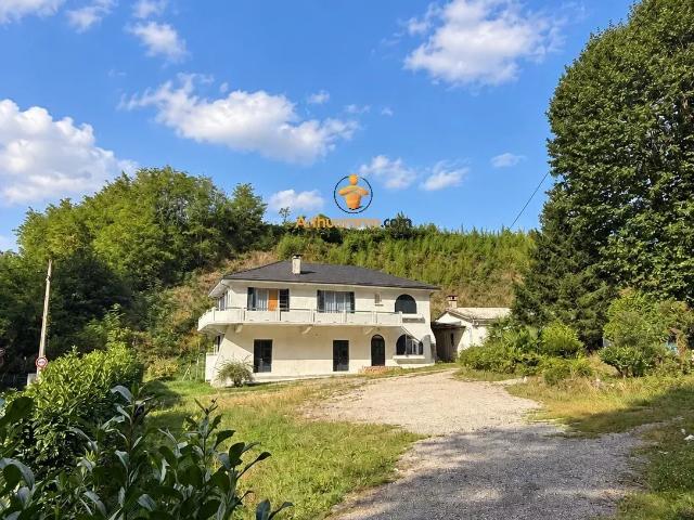 Maison 17 pièces 213 m²