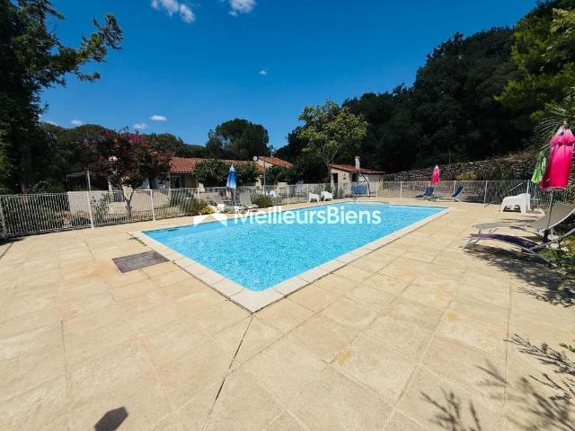 Maison 17 pièces 216 m²