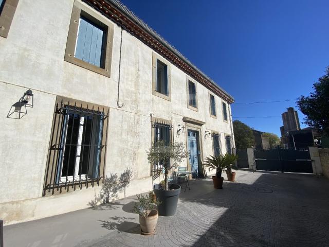 Maison 17 pièces 346 m²