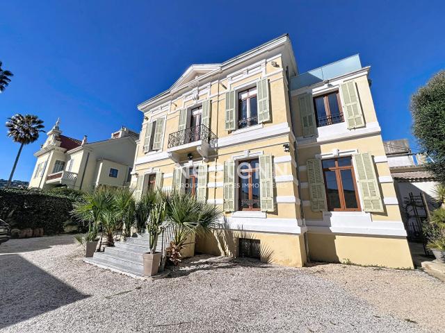 Maison 17 pièces 357 m²