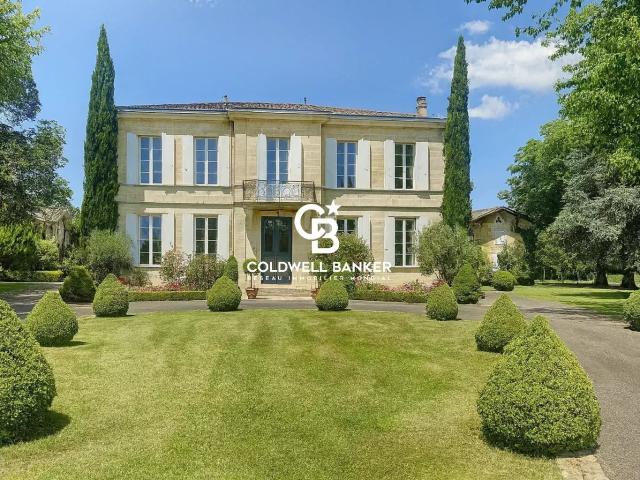 Maison 17 pièces 390 m²